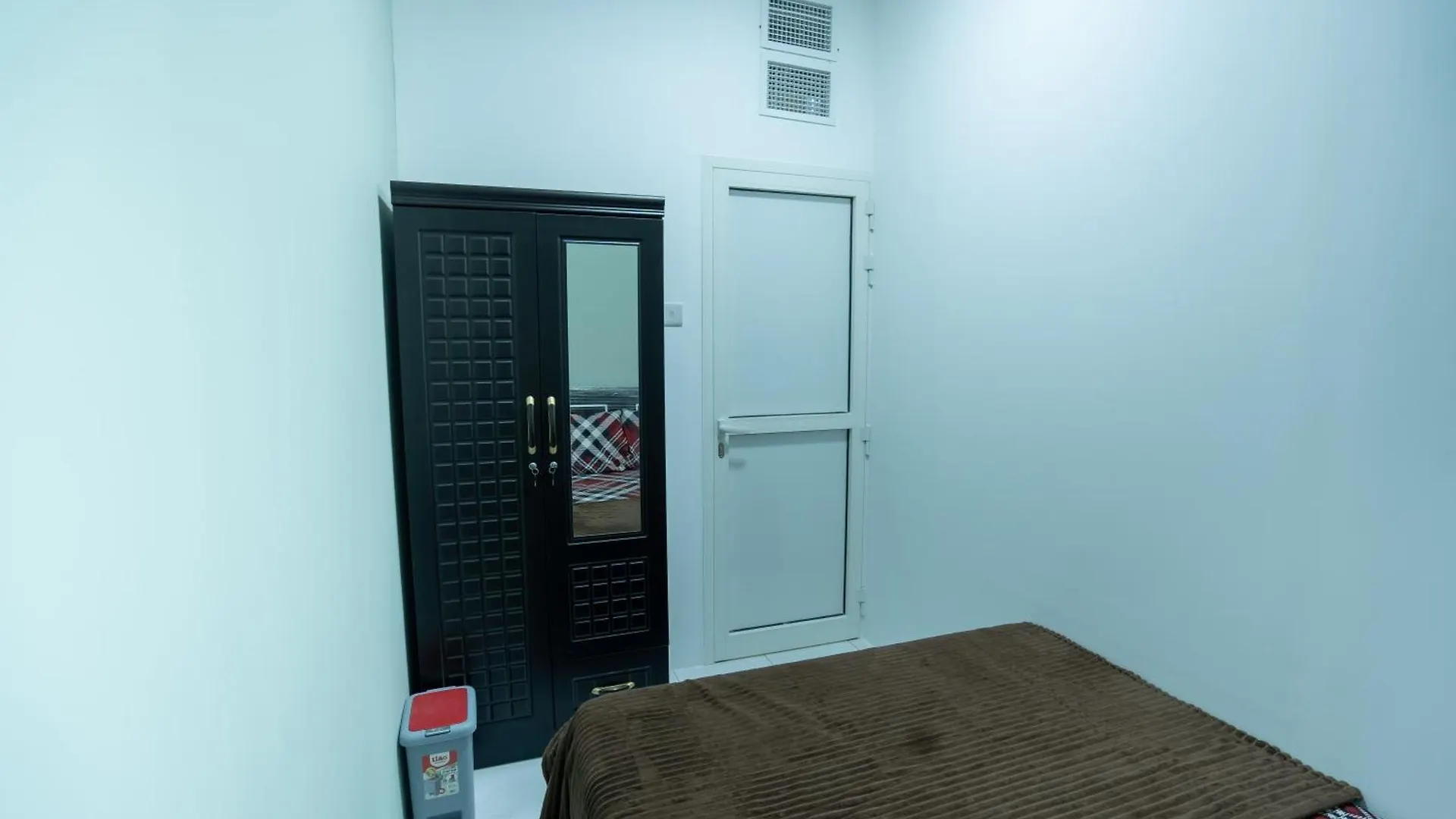 Nest Room With Shared Washroom Абу-Даби ОАЭ
