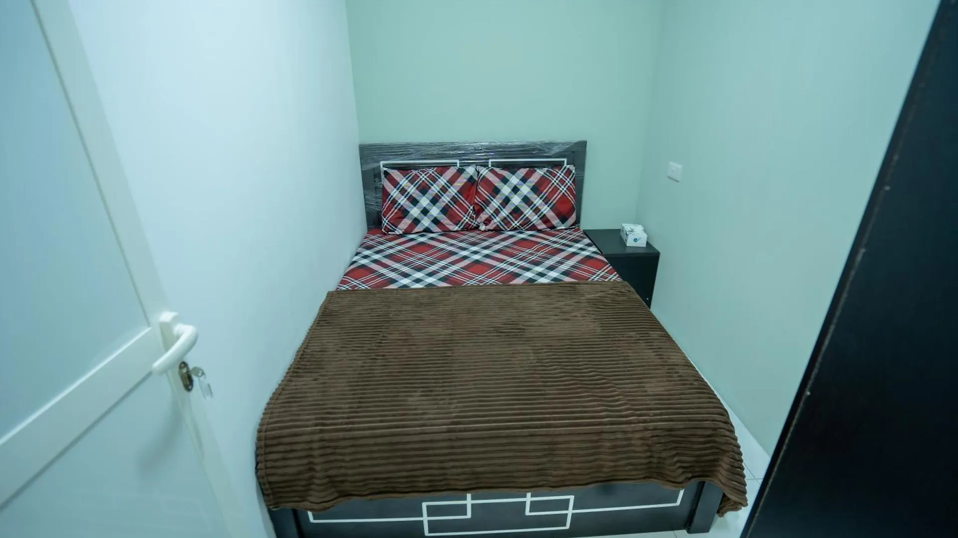 民宿 Nest Room With Shared Washroom 阿布扎比